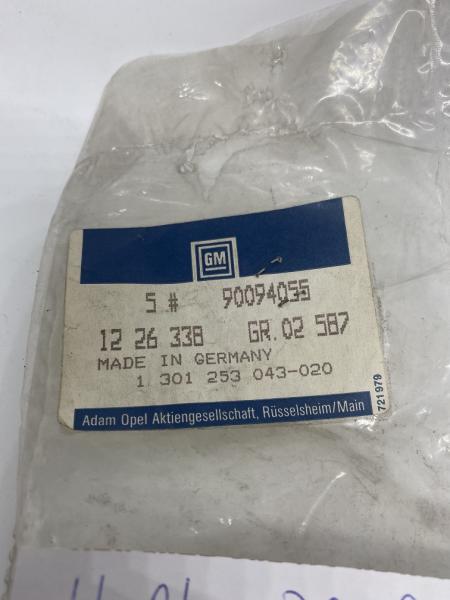 Opel Haltefeder Blinkleuchte Ascona C Inh. 4 Stück!